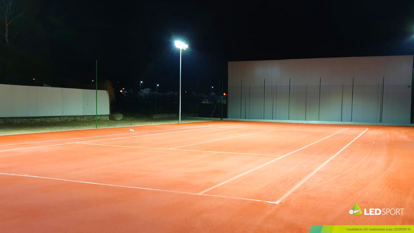 LEDSport Oświetlenie LED korty tenisowe odkryte